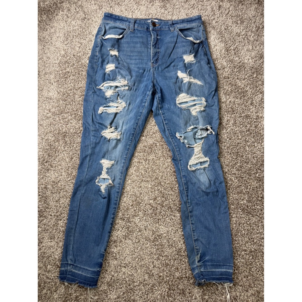 SO Curvy Jeggings 17/13W Super High Rise Distressed Ripped Jeans Frayed Hem